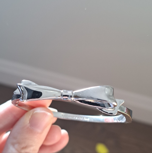 Kate Spade Bow Bracelet - Picture 4 of 4